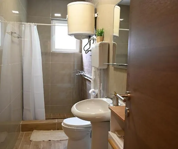 Smestaj Pavlovic & Privatan Parking Lägenhet Soko Banja